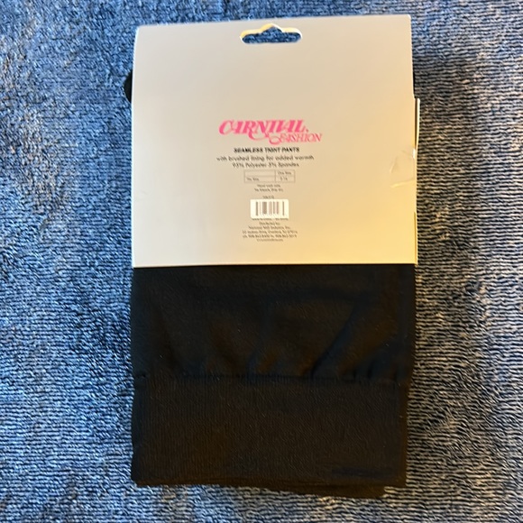 CARNIVAL - Picture 3 of 3